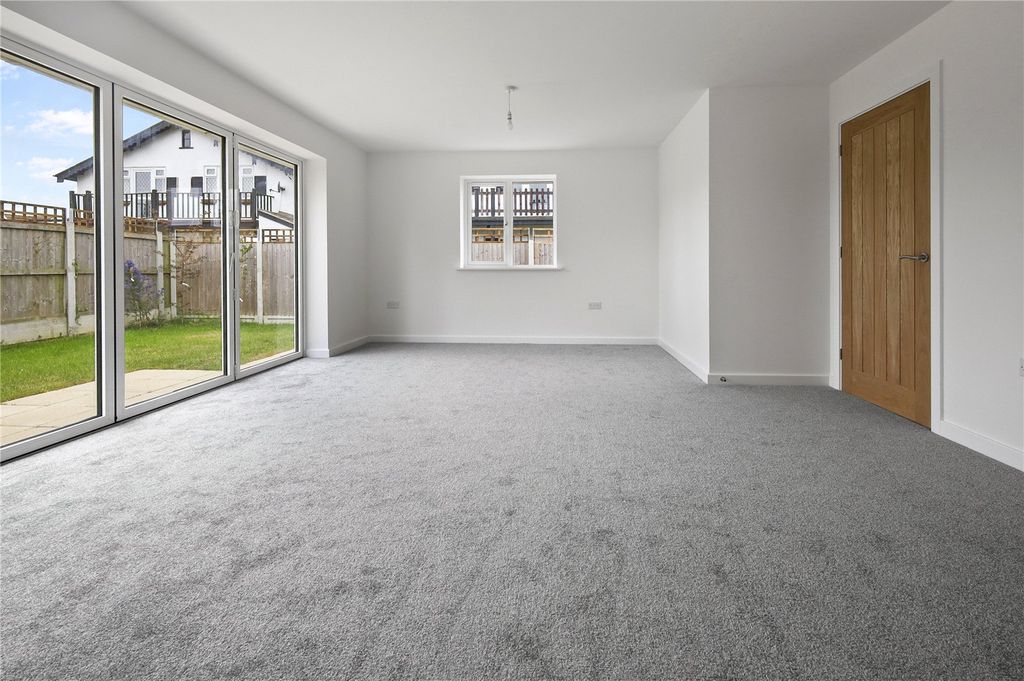 Property photo 2 of 14 Reception Room