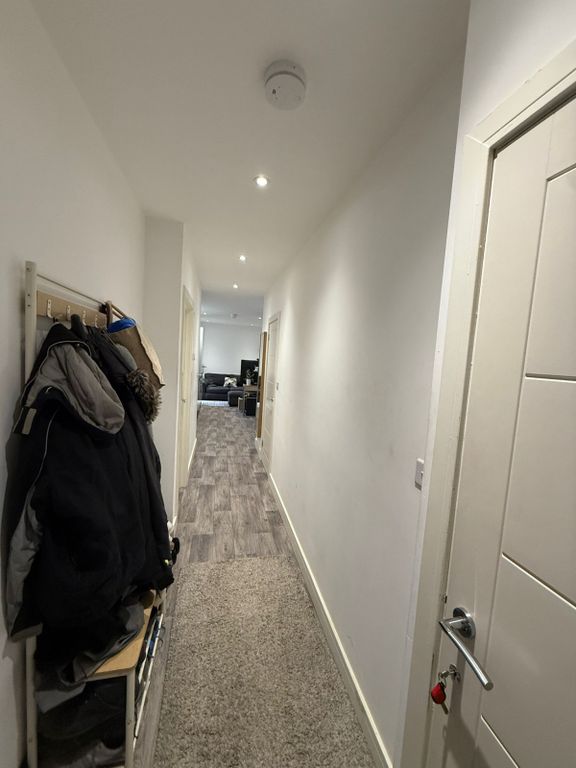 Property photo 2 of 7 Gallery