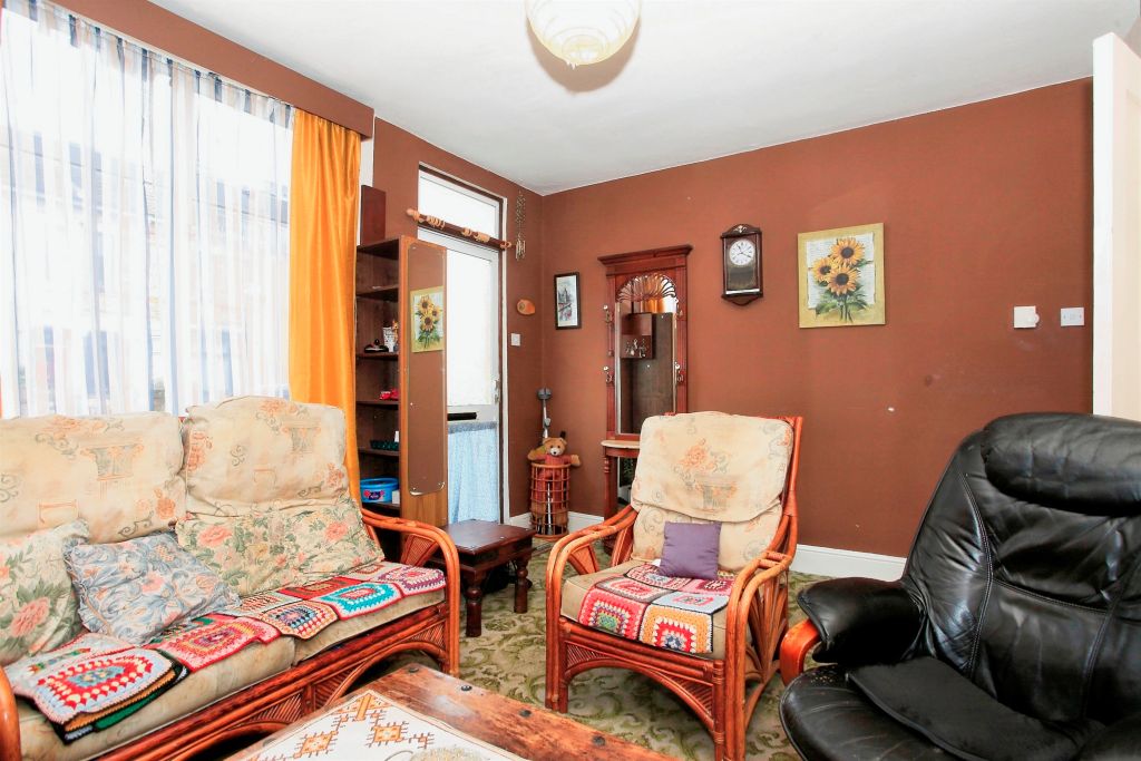 Property photo 3 of 17