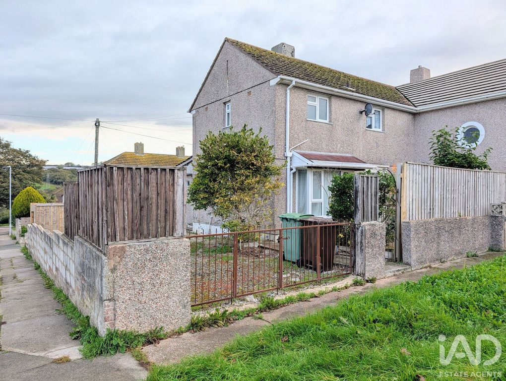 Property photo 2 of 13