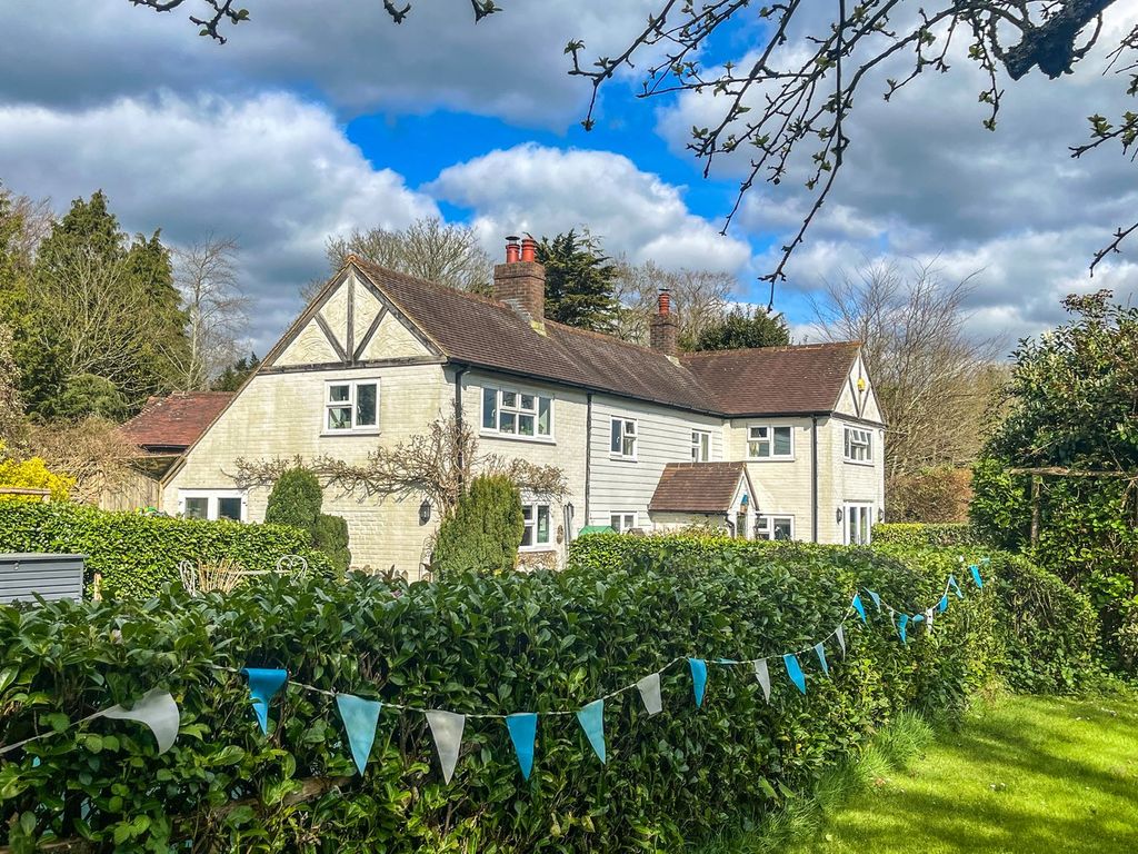 Property photo 2 of 24