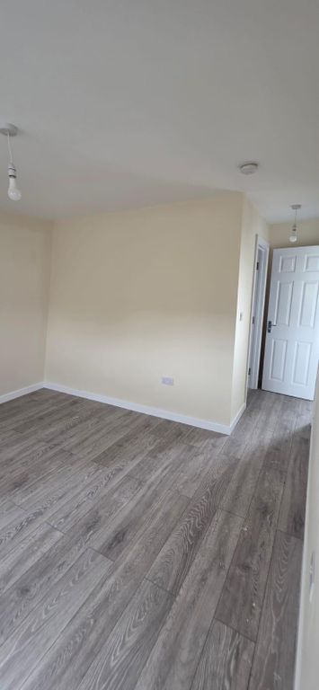 Property photo 3 of 3