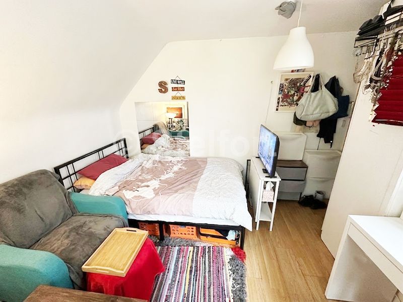 Property photo 1 of 5