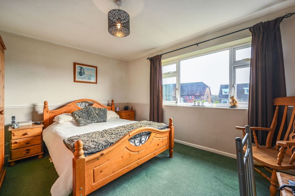 Property photo 3 of 31