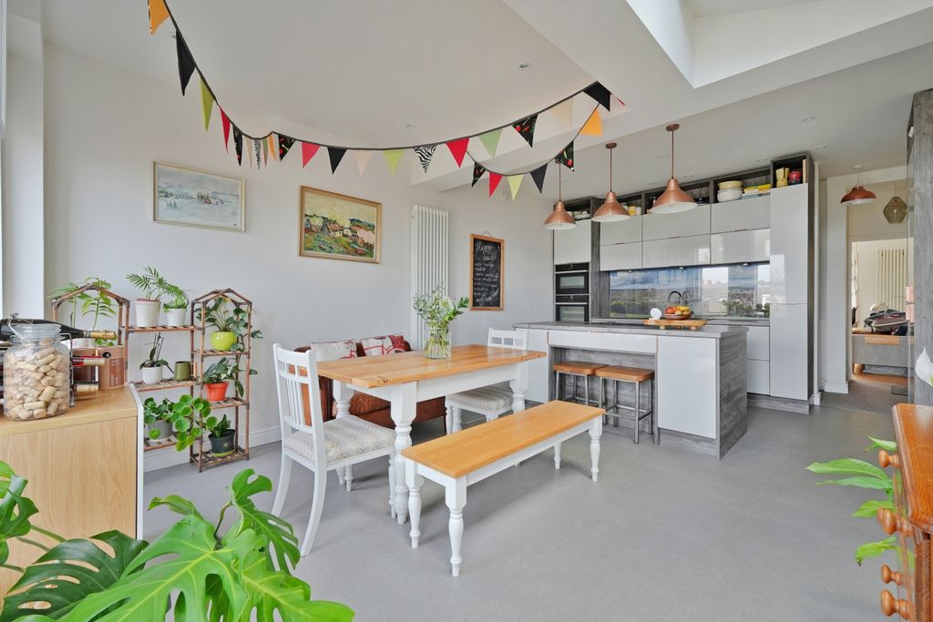 Property photo 2 of 21 Open Plan Kitchen