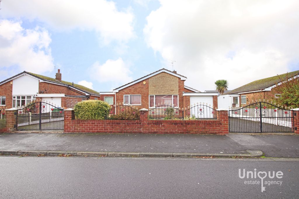 Property photo 1 of 22