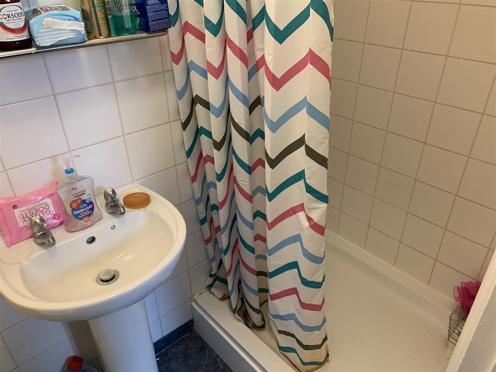 Property photo 3 of 3