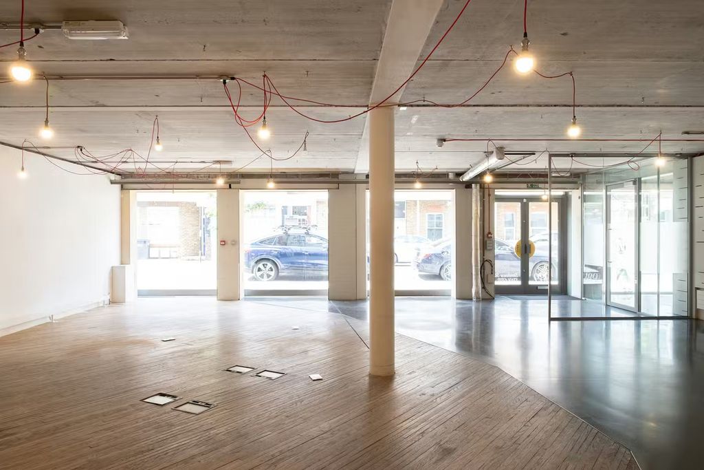 Property photo 1 of 5