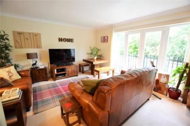 Property photo 2 of 6 Sitting Room