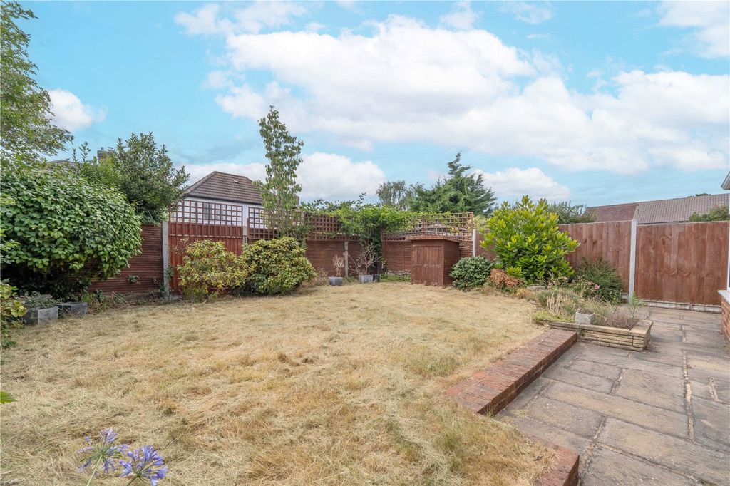 Property photo 2 of 16 Picture No. 21