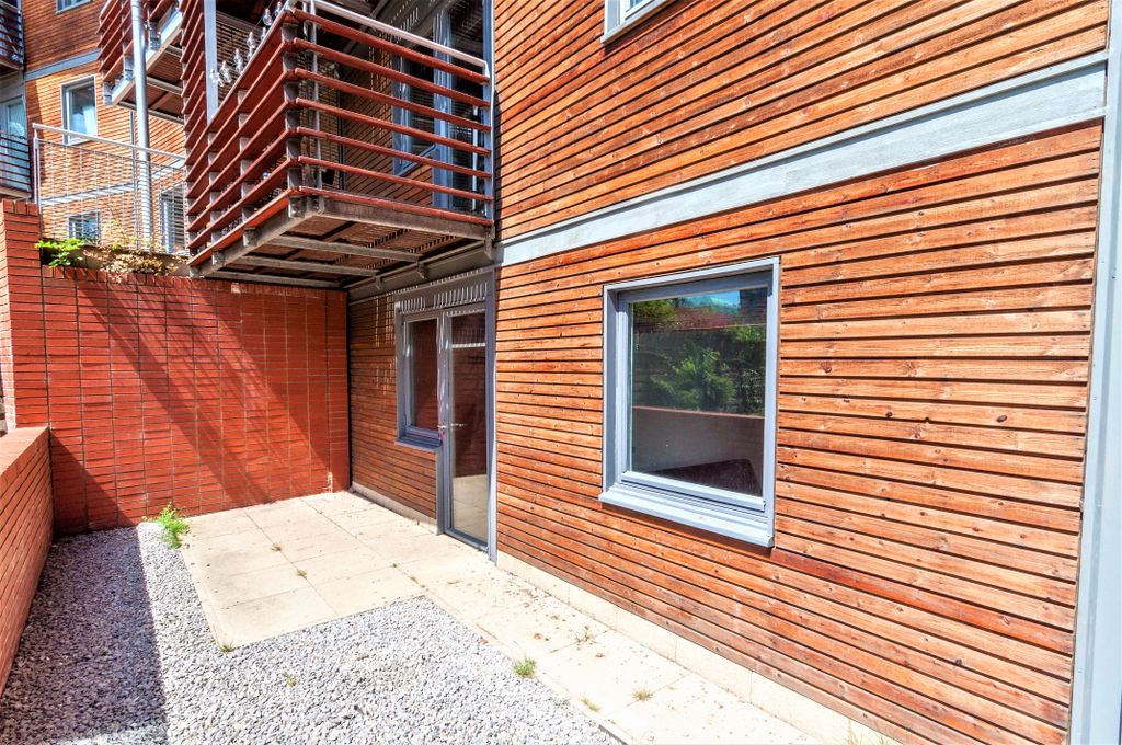 Property photo 2 of 9 Photo 08