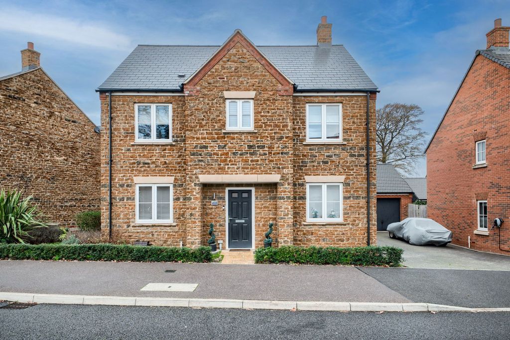 Property photo 1 of 18