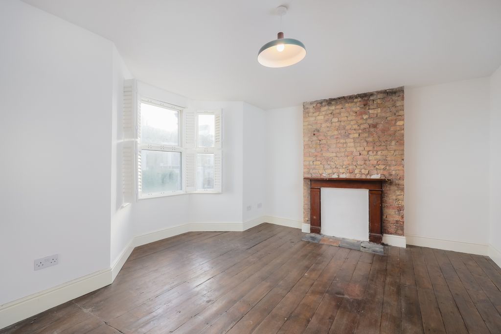 Property photo 2 of 30 68 Shenley Rd, London Se5 8Nq-9