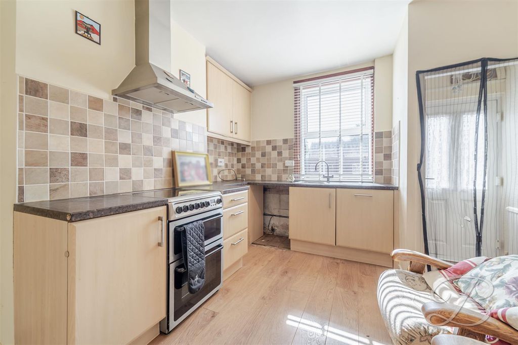 Property photo 2 of 29 Ccltd-10.Jpg