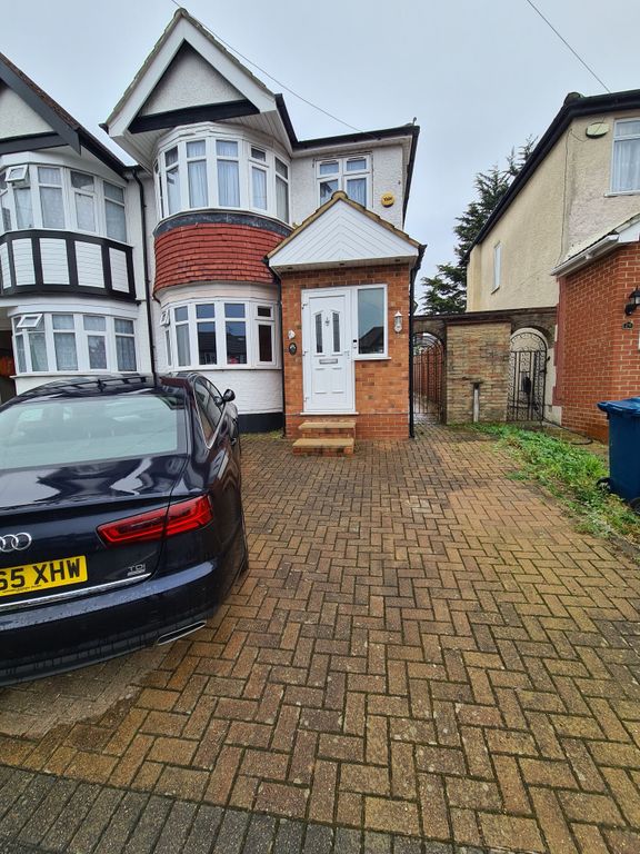 Property photo 1 of 16 Front