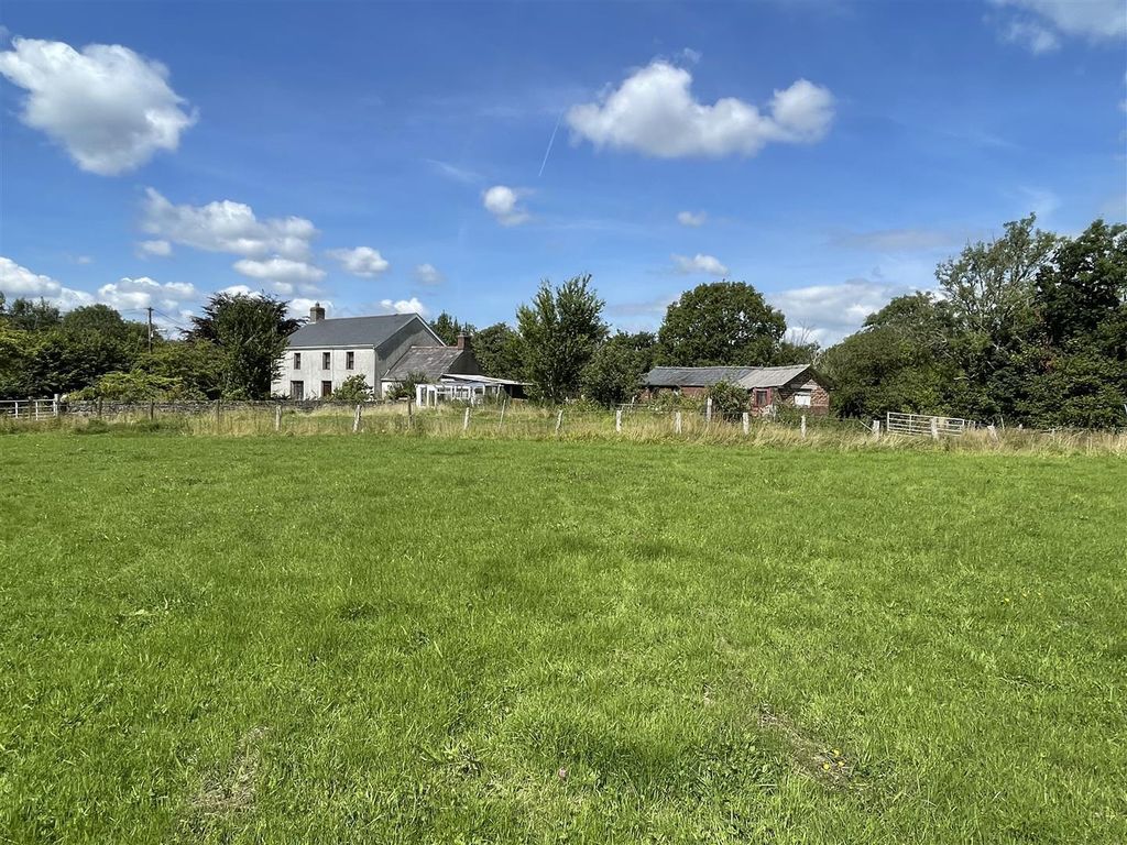 Property photo 1 of 26 0Aab0354-0B52-4D53-B233-C16B0CE95185.Jpeg
