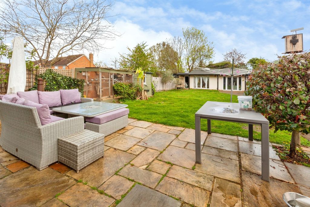 Property photo 2 of 30 Garden