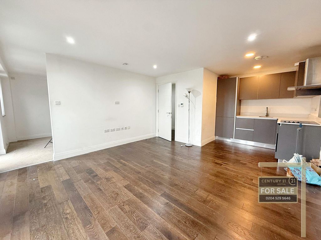 Property photo 2 of 9