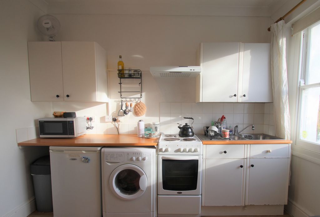 Property photo 2 of 5 Photo 5