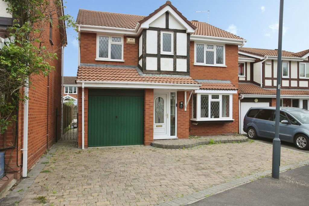 Property photo 1 of 28