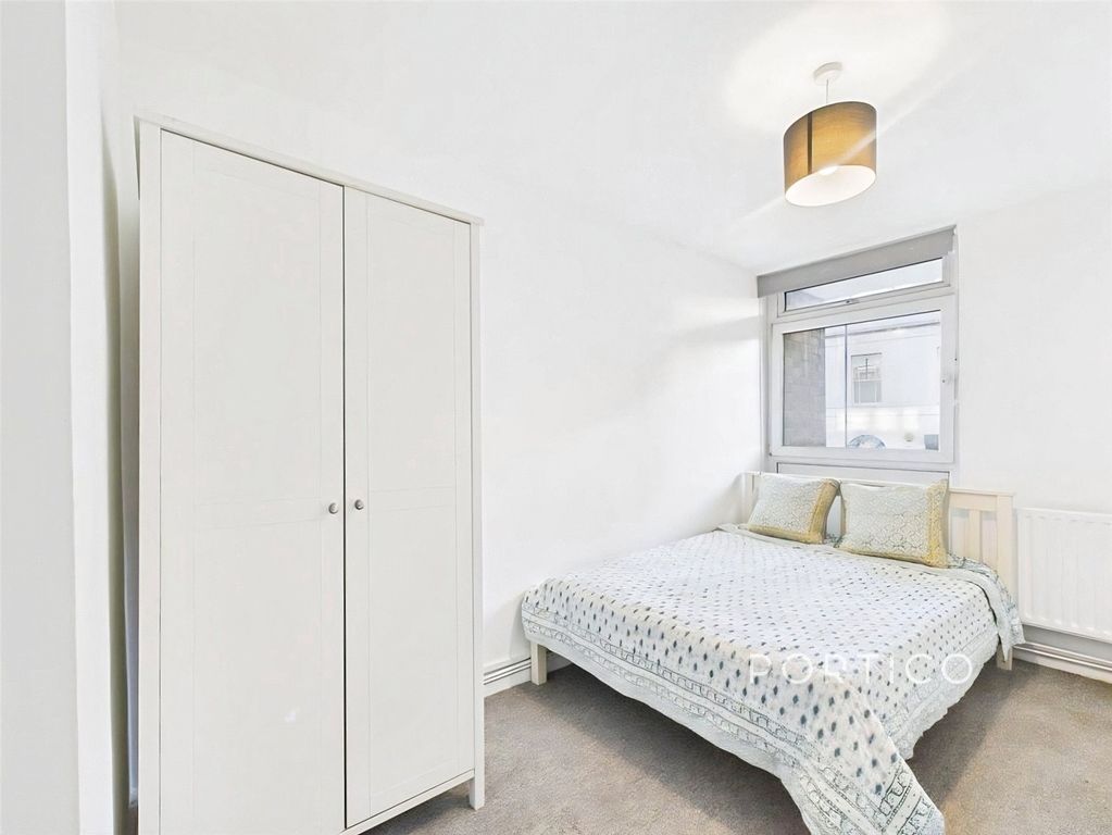 Property photo 3 of 7 Picture No. 06