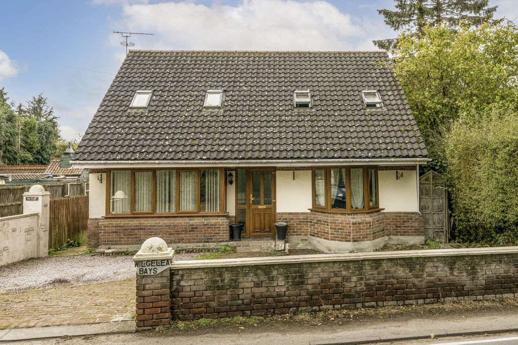 Property photo 3 of 22