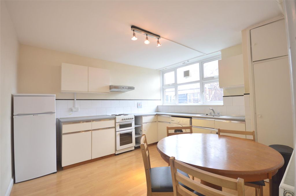 Property photo 1 of 8 Kitchen