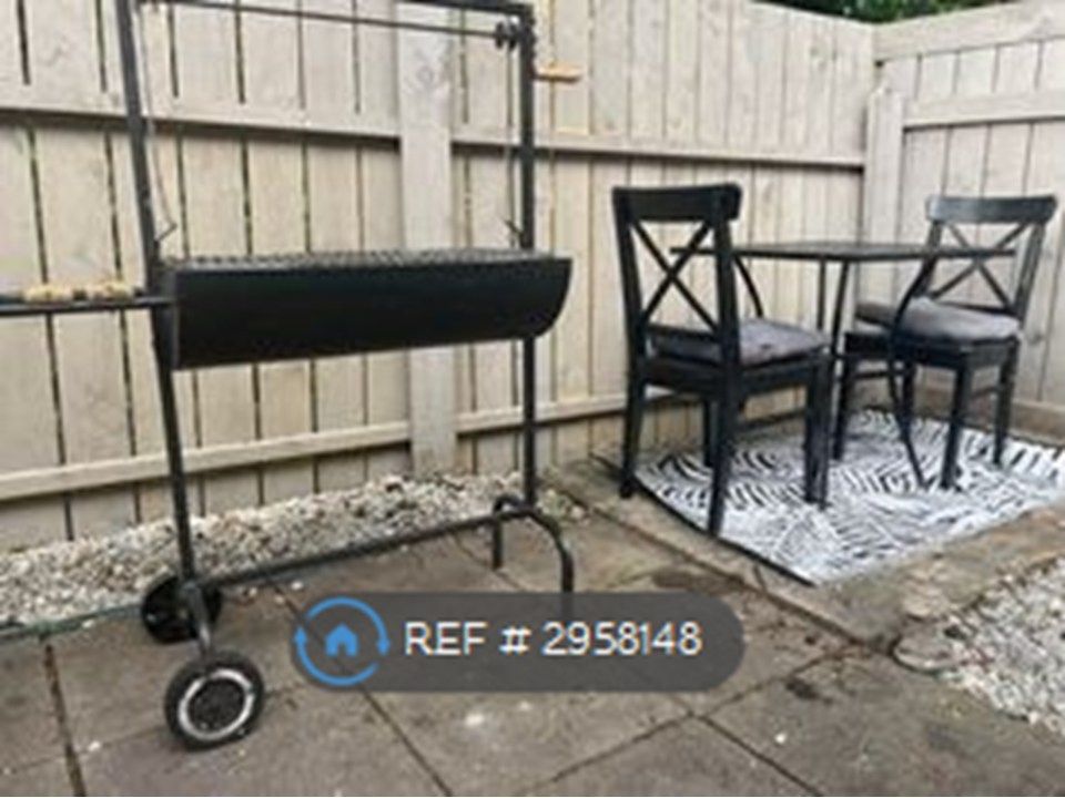 Property photo 2 of 19
