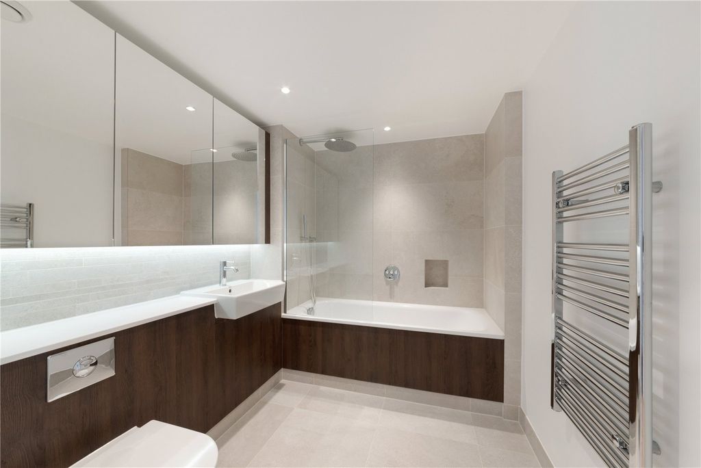 Property photo 3 of 9 Picture No. 01