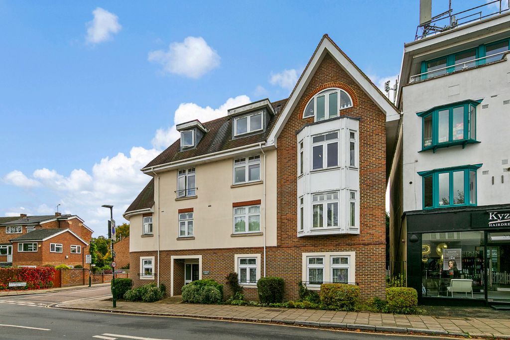 Property photo 2 of 14