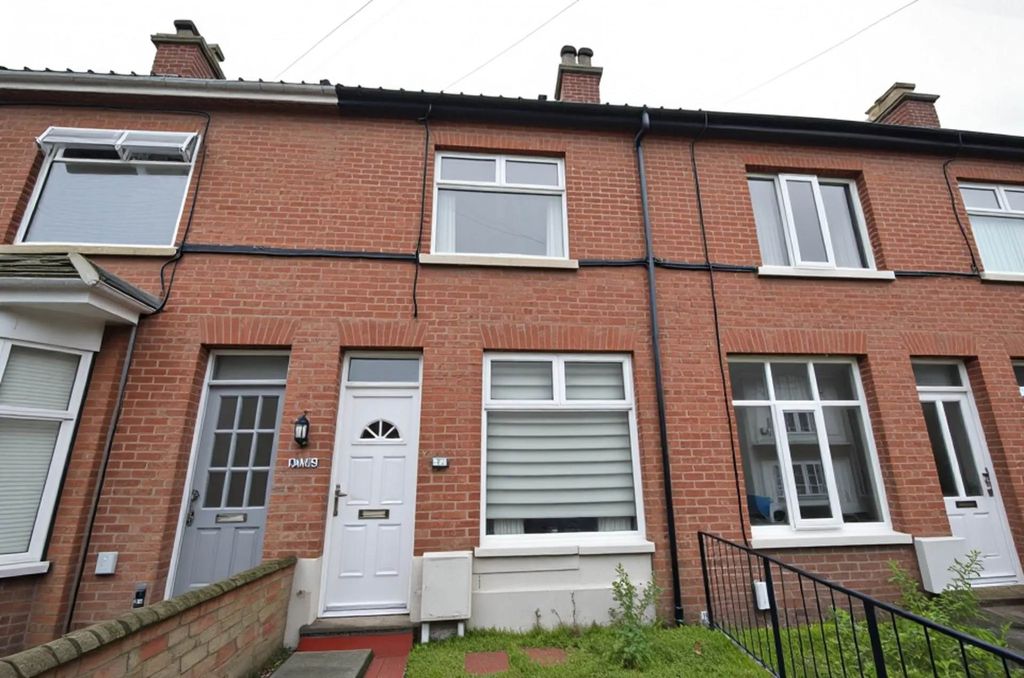 Property photo 1 of 9