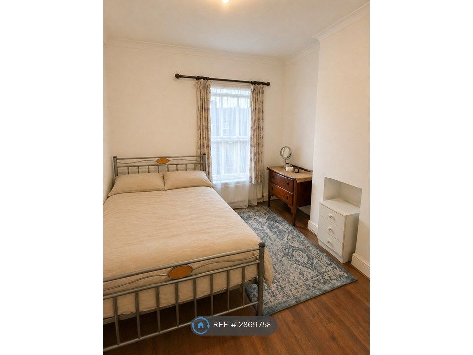 Property photo 1 of 4