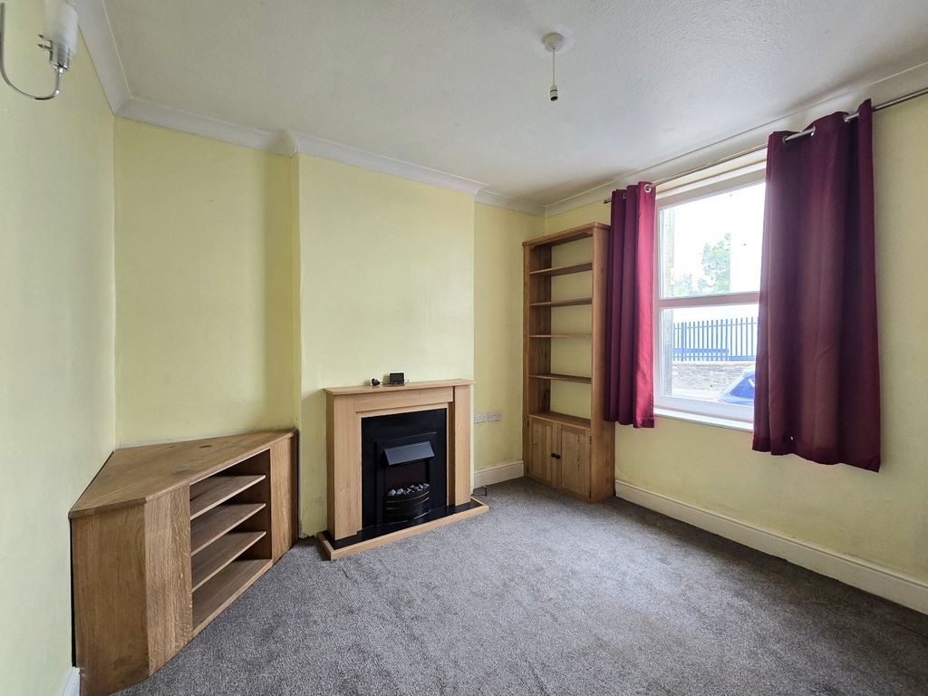 Property photo 3 of 14 5241465