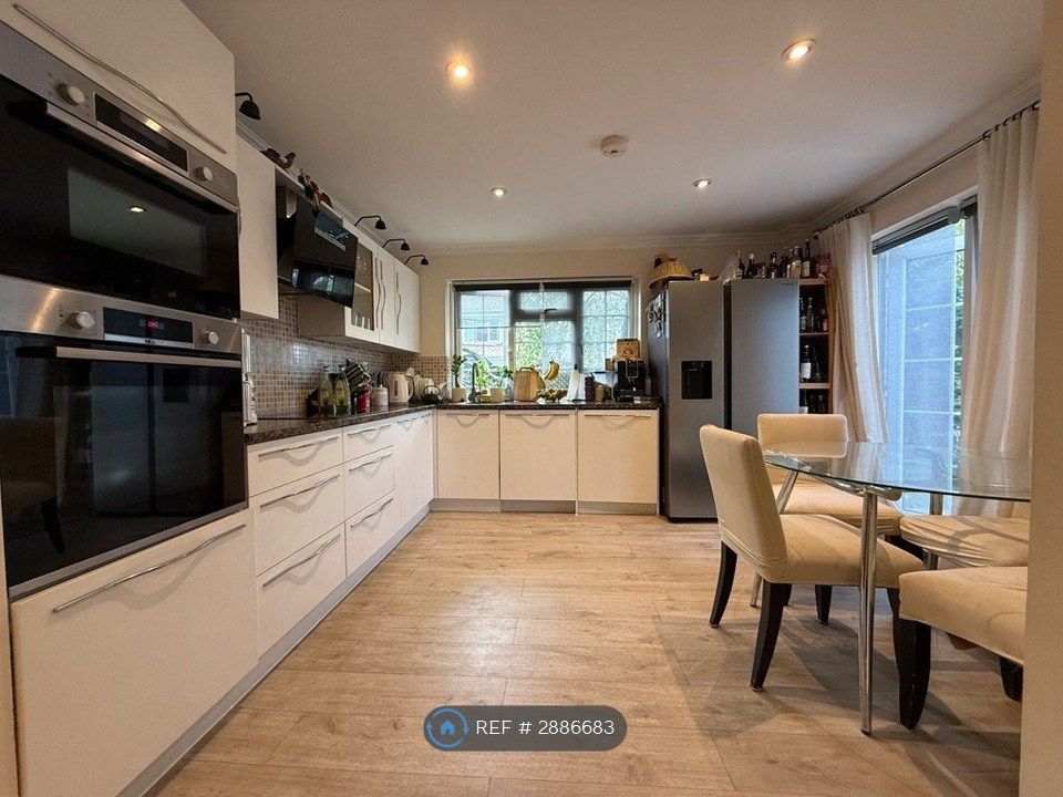 Property photo 1 of 13 Kitchen