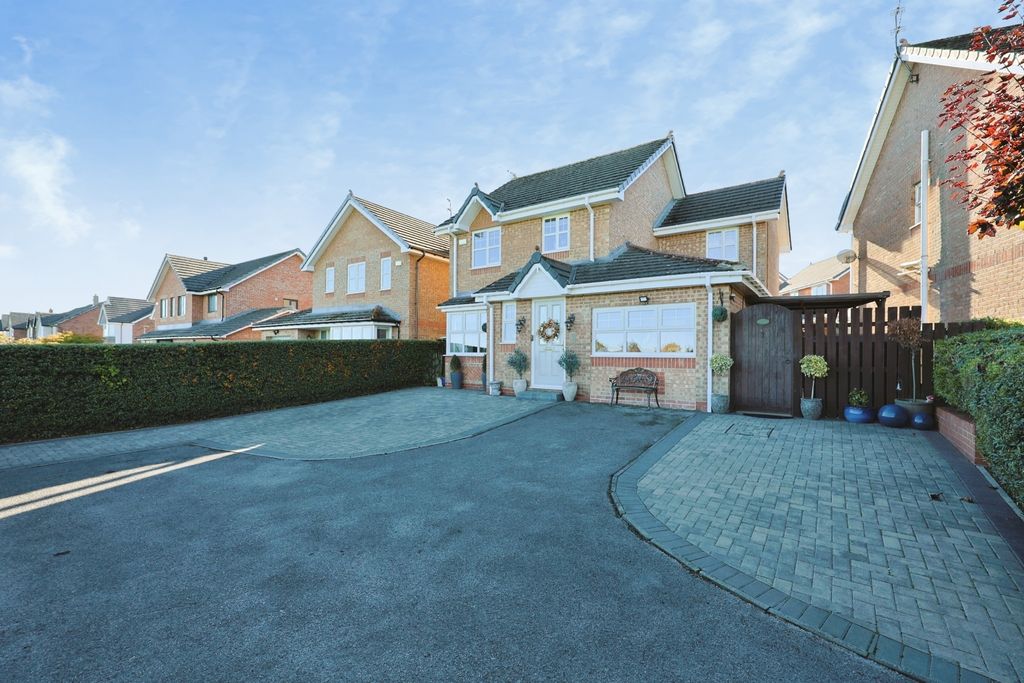 Property photo 1 of 25 Pbox-Img.Jpg