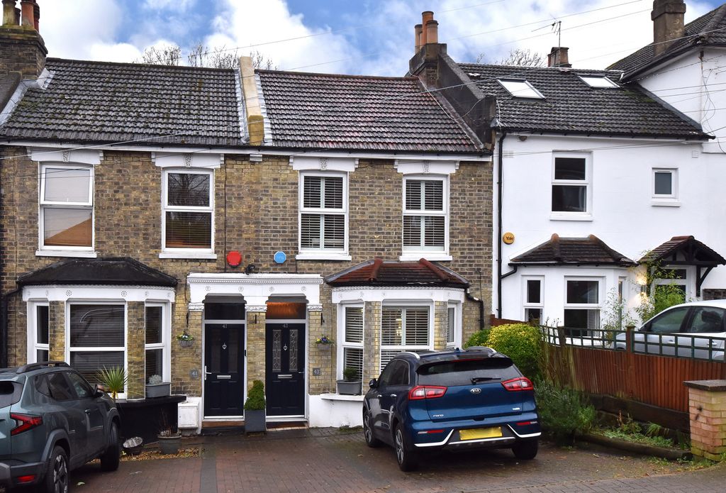 Property photo 1 of 22