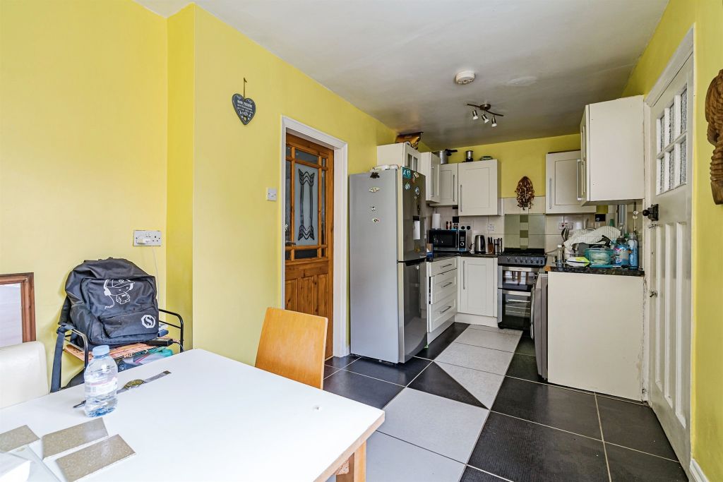 Property photo 3 of 15