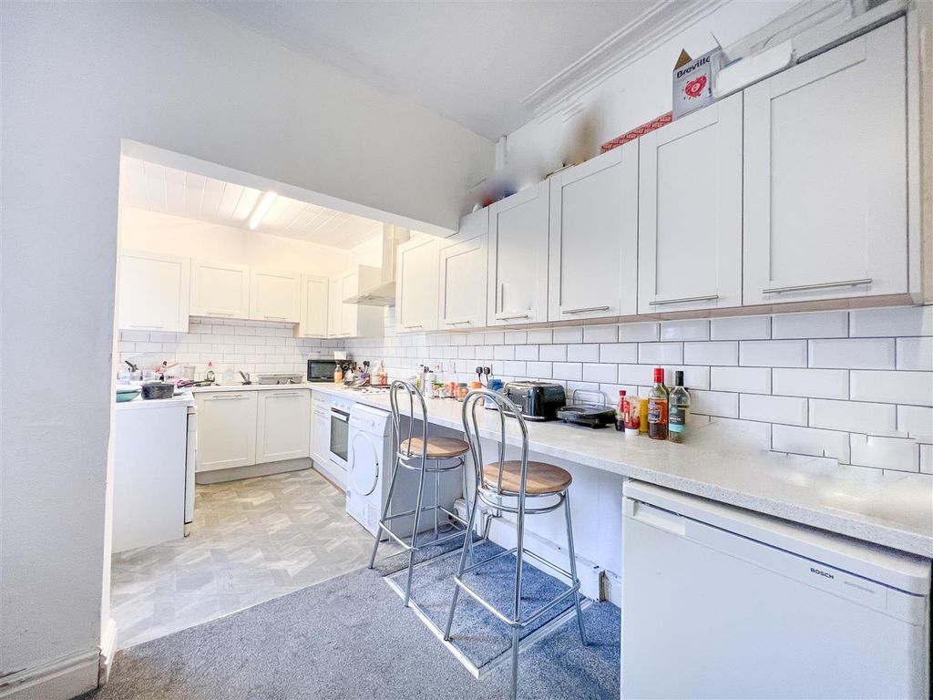 Property photo 3 of 11 Img_8068.Jpg