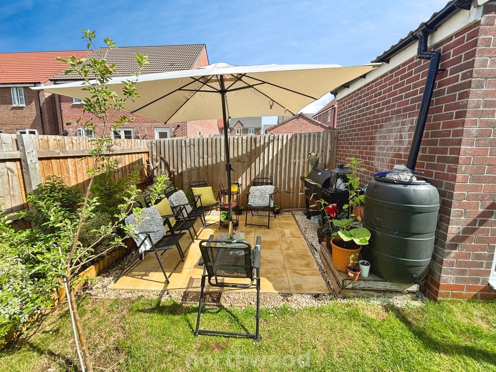 Property photo 2 of 40