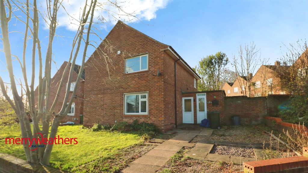 Property photo 1 of 7