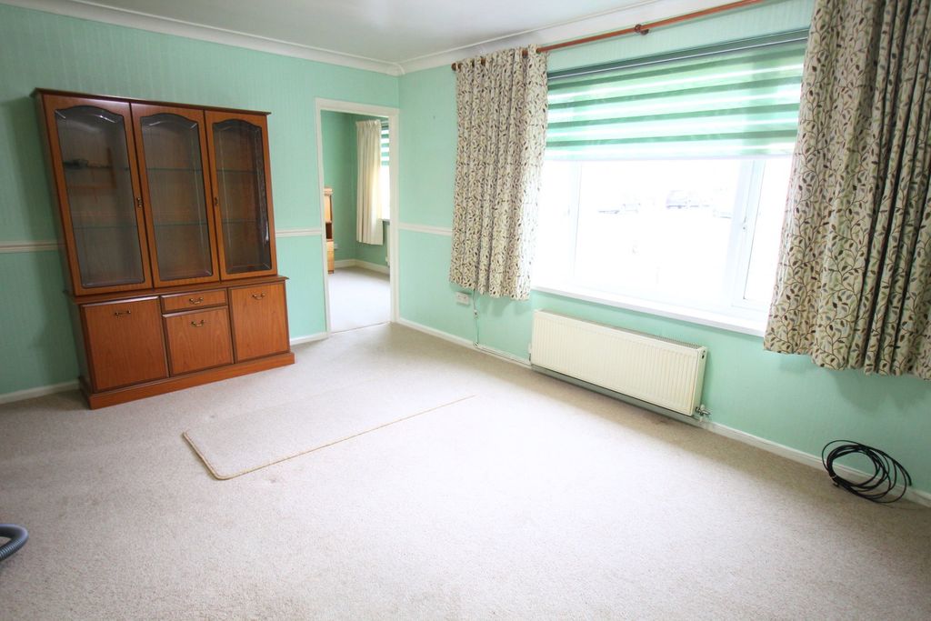 Property photo 3 of 23