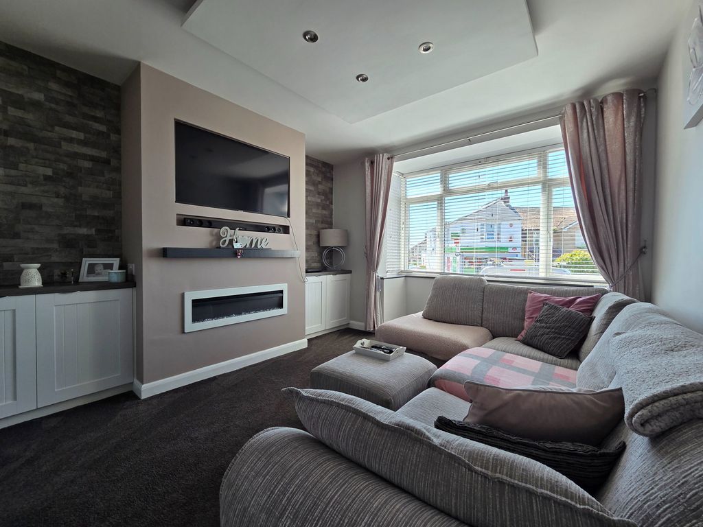 Property photo 2 of 24