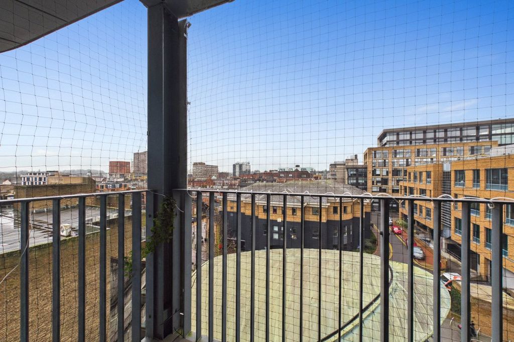 Property photo 3 of 7 Picture No. 08