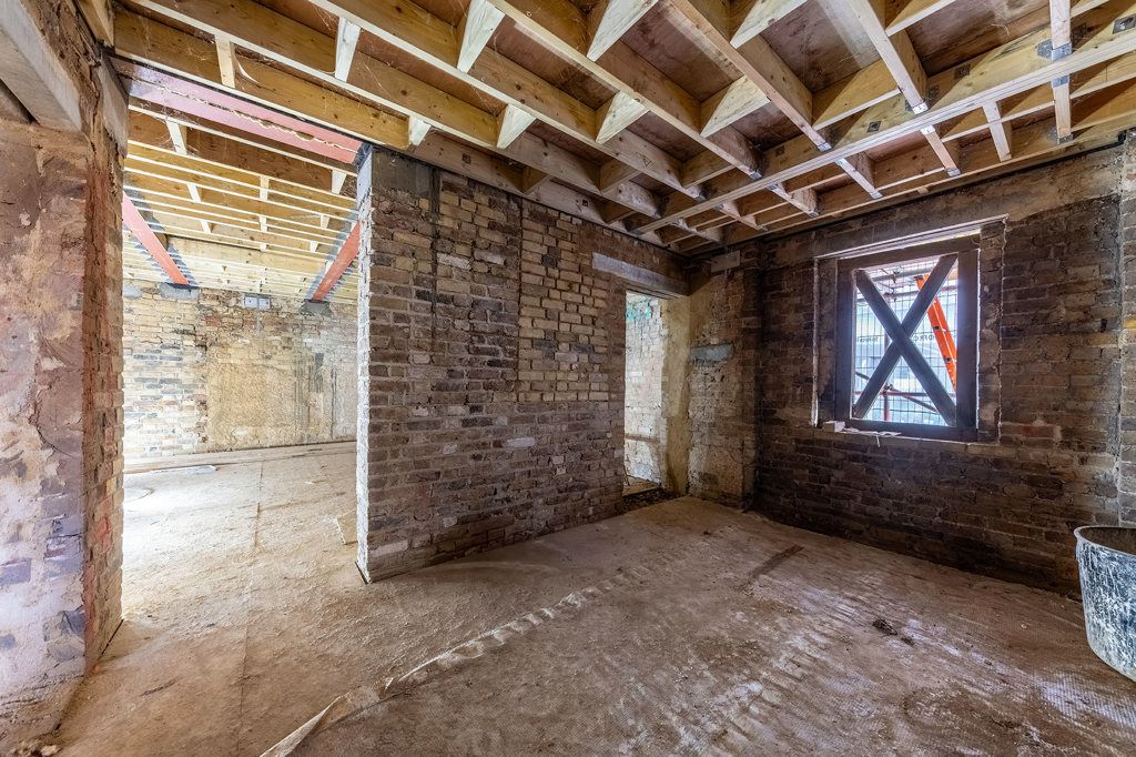 Property photo 3 of 12 Photo 11