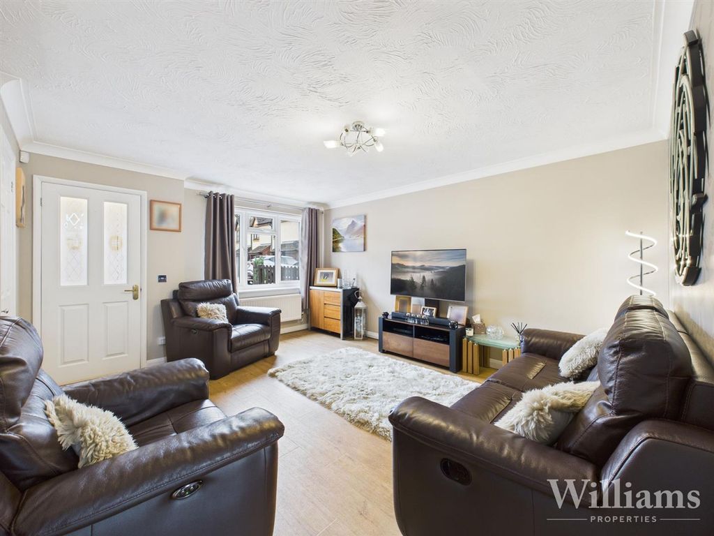 Property photo 2 of 17 Cam02861G0-Pr0497-Still023.Jpg