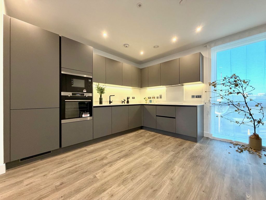 Property photo 3 of 8 View