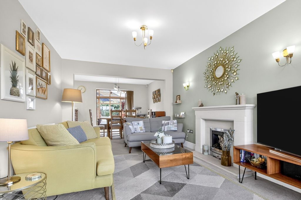 Property photo 3 of 20