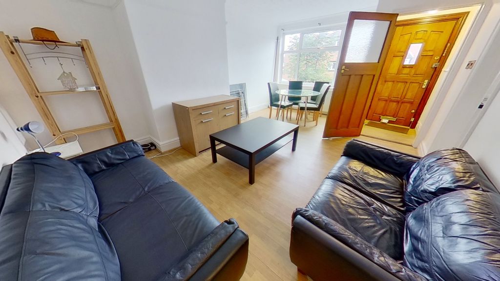Property photo 1 of 10 Hessle-Avenue-11182021141448.Jpg