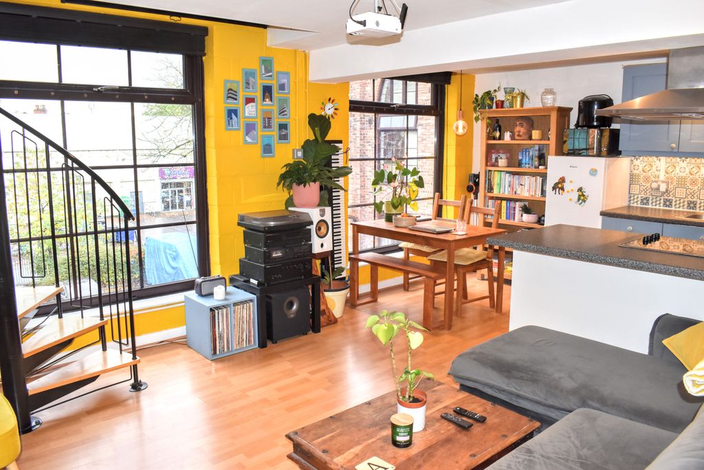 Property photo 1 of 13 Dsc_0052