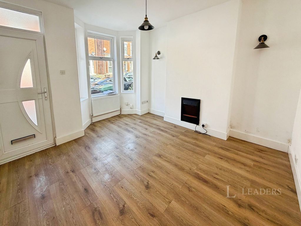 Property photo 2 of 11 Pbox-Img.Jpg